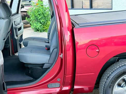 Used 2015 RAM 1500 Lone Star RWD image 11