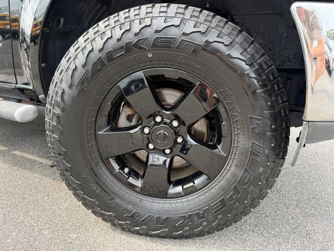 Used 2009 Nissan Frontier SE w/ SE Value Truck Pkg RWD image 32