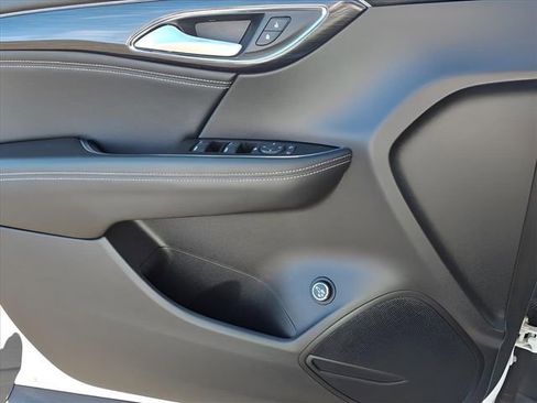 Used 2023 Buick Envision Preferred w/ Premium Seat Package image 14