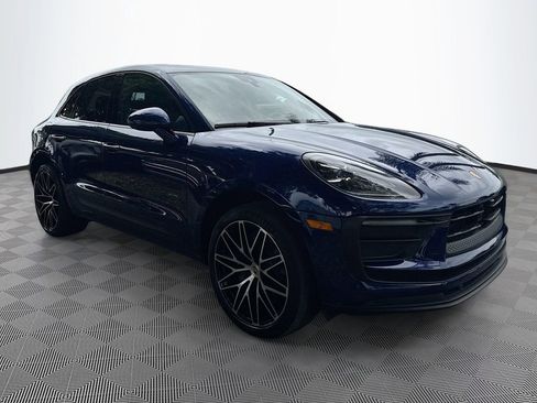 Used 2023 Porsche Macan image 4
