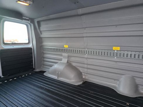Used 2014 Chevrolet Express 1500 AWD image 19