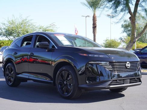 Certified 2025 Nissan Murano SV image 4