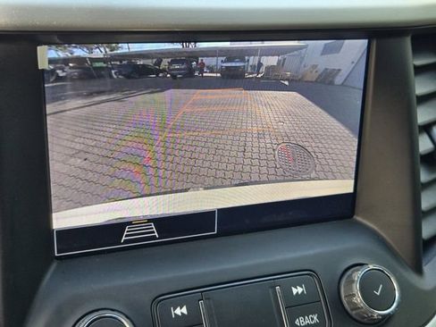 Used 2023 GMC Acadia SLE w/ Driver Convenience Package image 25