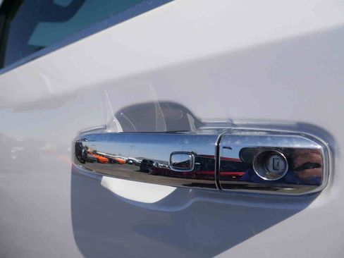 Used 2024 Chevrolet Silverado 1500 High Country w/ High Country Premium Package image 13