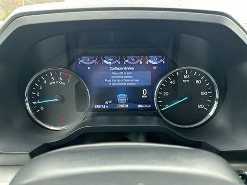 Used 2024 Ford Expedition XLT image 12