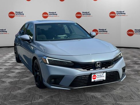 Used 2022 Honda Civic Sport Touring image 7