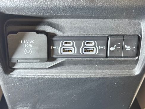 Used 2022 Jeep Grand Cherokee Limited w/ Luxury Tech Group II AWD/4WD image 35