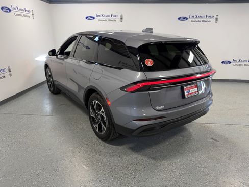 Used 2025 Lincoln Nautilus Premier w/ Equipment Group 102A image 33