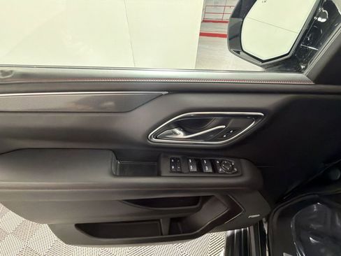 Used 2023 Chevrolet Suburban RST w/ Luxury Package image 15