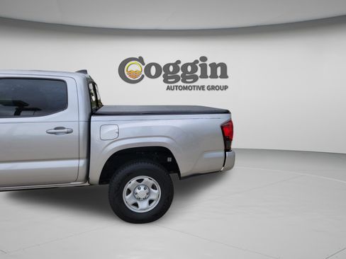 Used 2021 Toyota Tacoma SR w/ SR Convenience Package RWD image 29