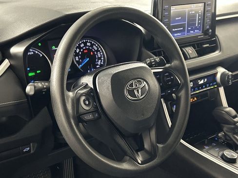 Used 2022 Toyota RAV4 XLE w/ Convenience Package image 14