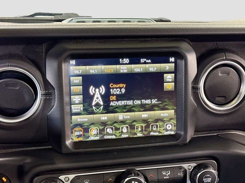 Used 2023 Jeep Wrangler Unlimited Sahara image 20