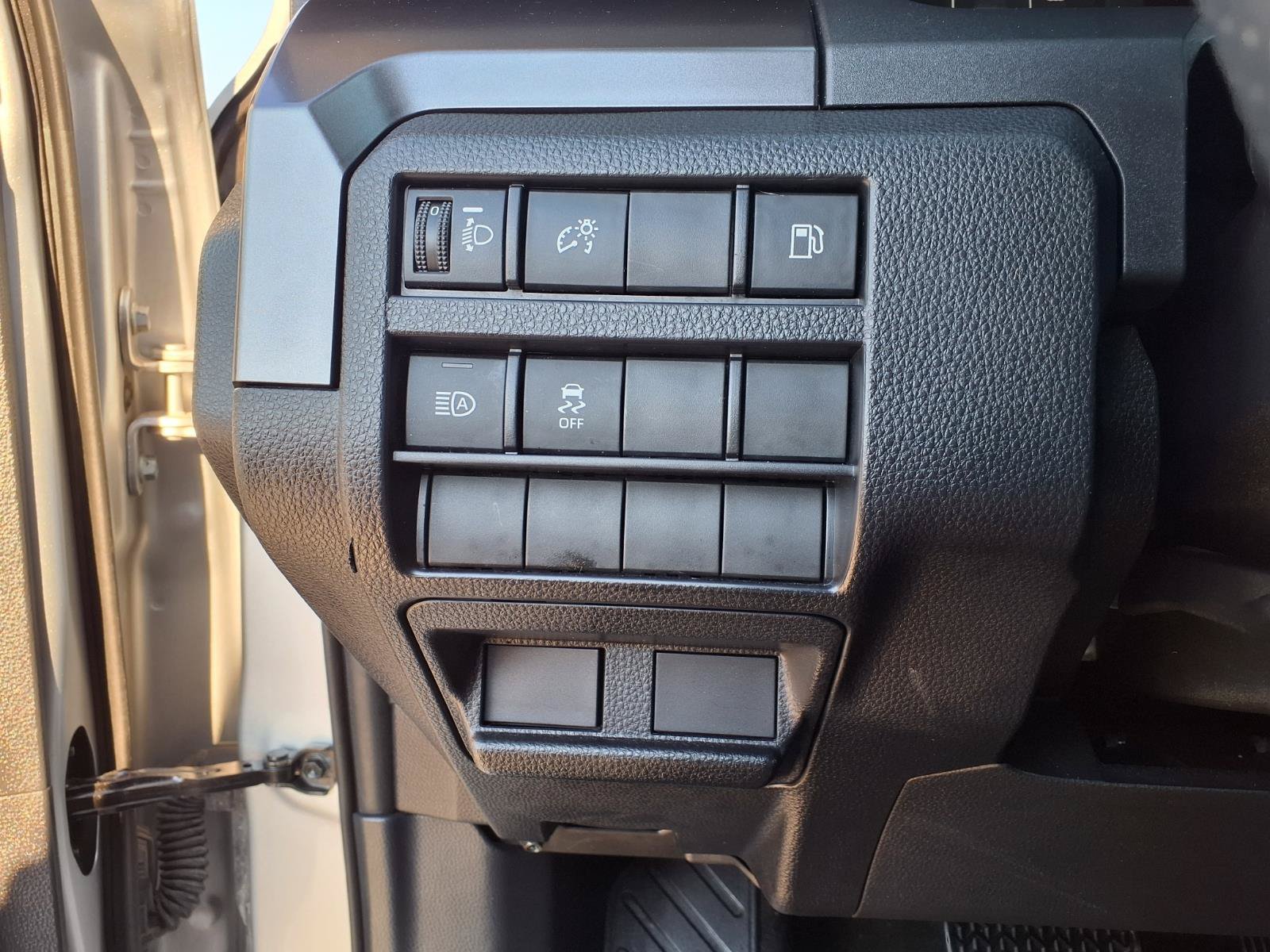 Used 2025 Toyota 4Runner SR5 AWD/4WD image 24