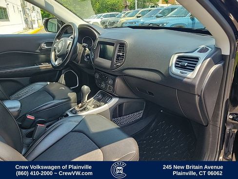 Used 2019 Jeep Compass Latitude AWD/4WD image 43