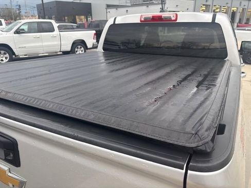 Used 2015 Chevrolet Colorado Z71 image 9