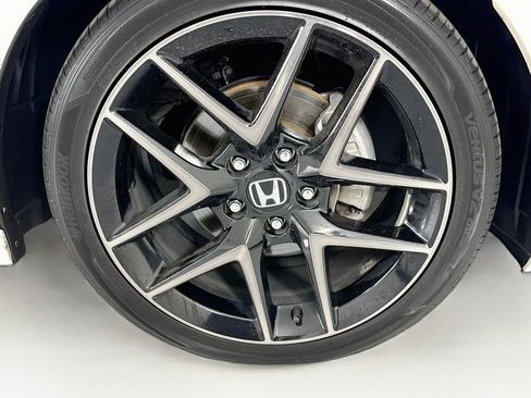 Certified 2024 Honda Civic Sport Touring image 32