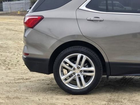 Used 2018 Chevrolet Equinox Premier image 9