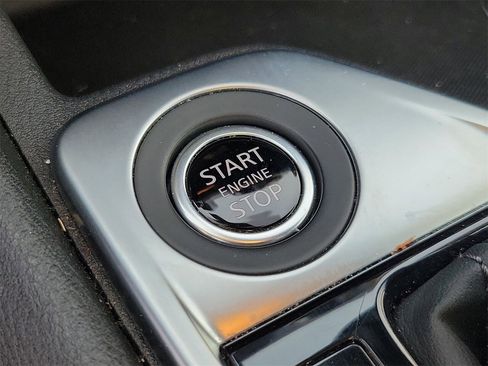 Used 2025 Nissan Sentra SV image 28