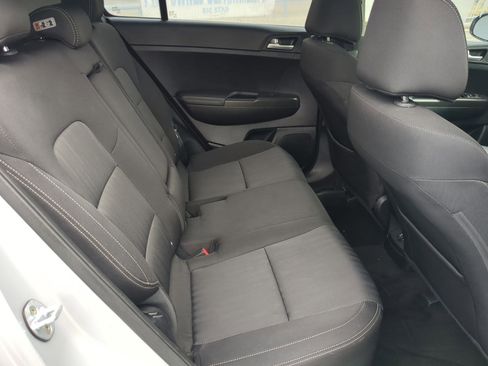 Used 2017 Kia Sportage LX image 28