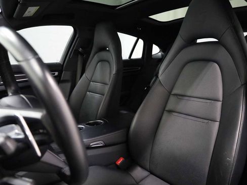 Used 2023 Porsche Panamera 4 image 5