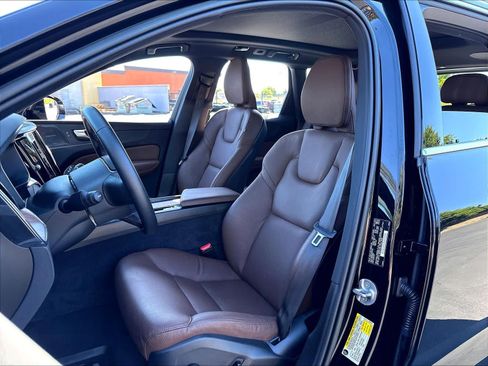 Used 2023 Volvo XC60 T8 Plus AWD/4WD image 28
