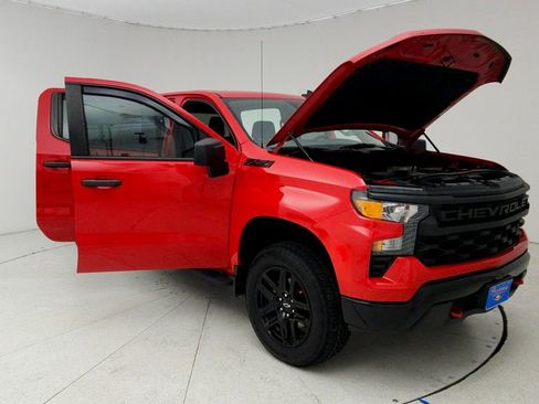 Certified 2023 Chevrolet Silverado 1500 Custom Trail Boss w/ LPO, Dark Essentials Package AWD/4WD image 10