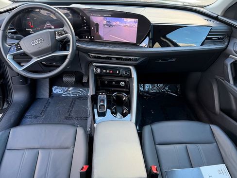 Used 2025 Audi Q5 Premium Plus w/ Premium Plus image 26