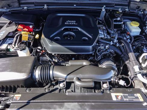 Certified 2022 Jeep Wrangler Willys image 27