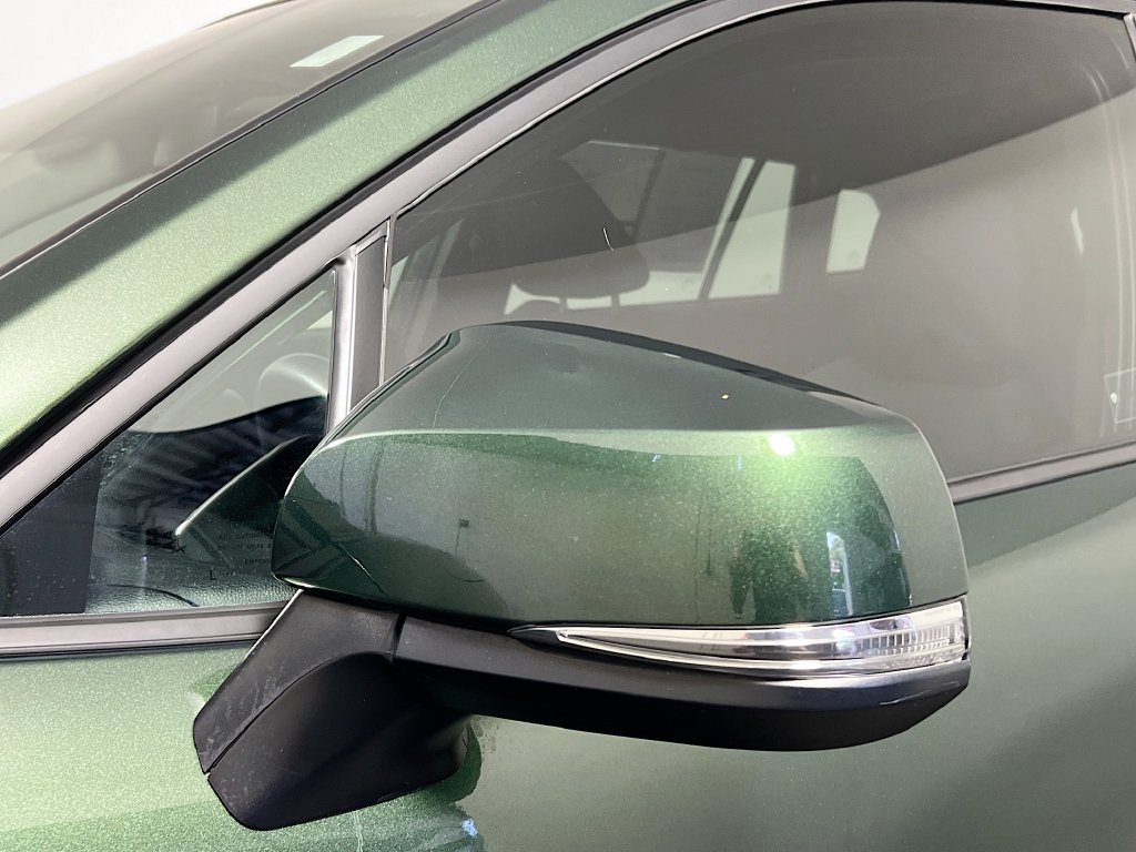 Used 2024 Toyota Corolla Cross LE FWD image 10