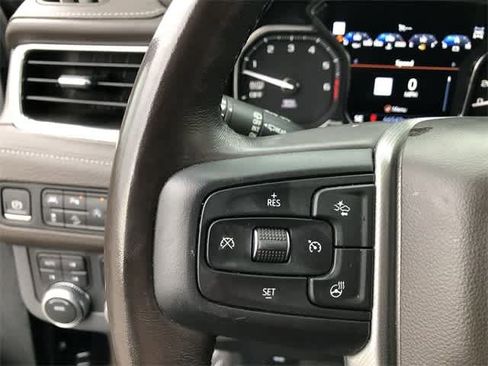 Used 2021 GMC Yukon XL Denali w/ Denali Premium Package image 25