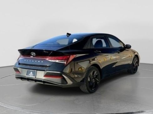 New 2026 Hyundai Elantra Sport FWD image 9