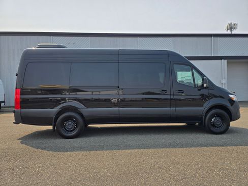 New 2026 Mercedes-Benz Sprinter 2500 image 7