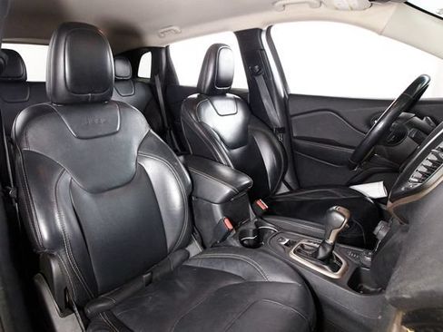 Used 2016 Jeep Cherokee Limited AWD/4WD image 19