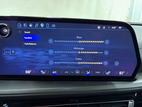 Used 2025 Chevrolet Traverse LT AWD/4WD image 43