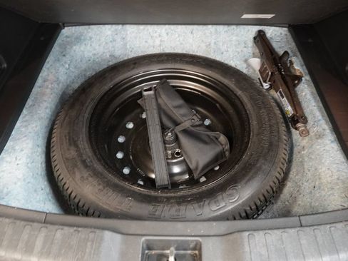 Used 2018 Honda CR-V EX image 11