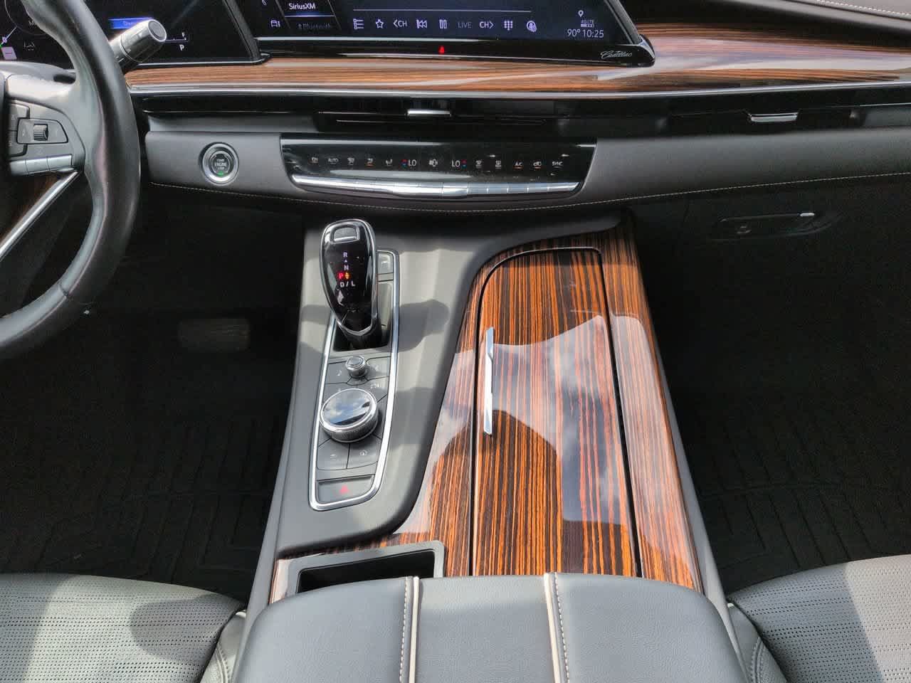 Used 2023 Cadillac Escalade ESV Premium Luxury w/ Performance Package RWD image 19