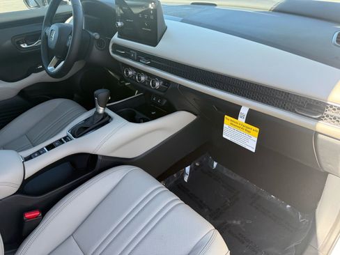 New 2026 Honda HR-V EX-L image 27