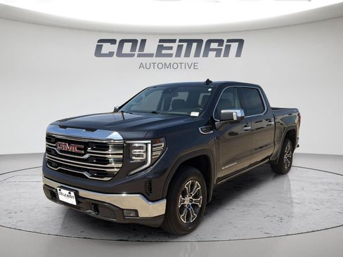 Used 2025 GMC Sierra 1500 SLT AWD/4WD image 1
