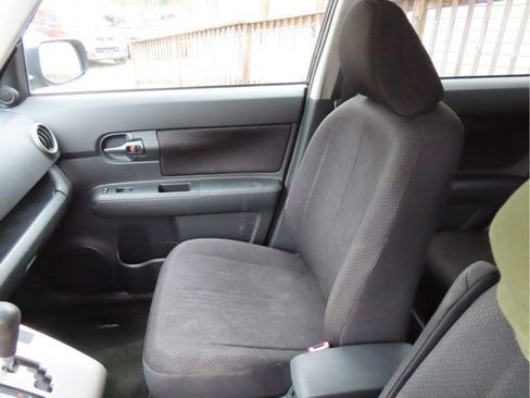 Used 2009 Scion xB image 18