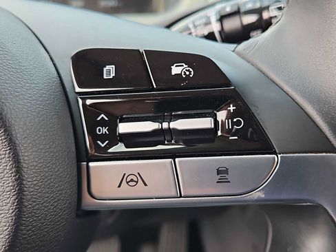 Certified 2022 Hyundai Tucson SEL w/ Convenience Package FWD image 24