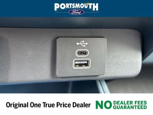 Used 2025 Ford Maverick XLT w/ XLT Luxury Package image 12