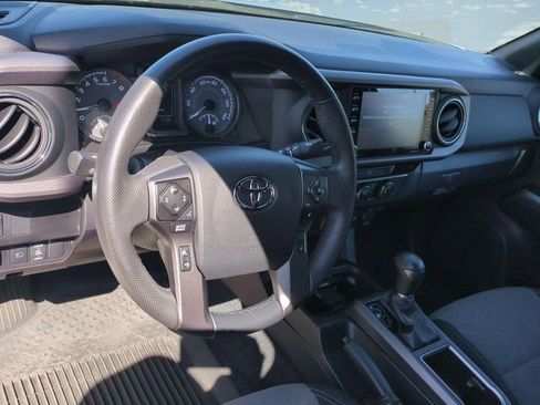 Used 2023 Toyota Tacoma TRD Off-Road w/ Black Out Package (TMS) AWD/4WD image 9
