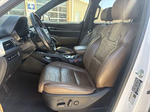 Used 2021 Kia Telluride SX w/ SX Prestige Package AWD/4WD image 12