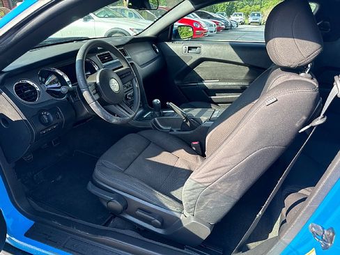 Used 2012 Ford Mustang Coupe image 10