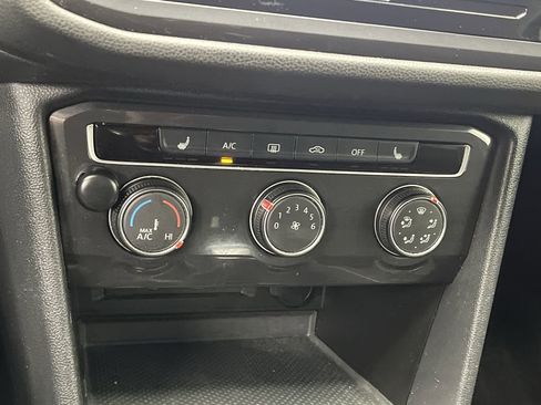 Used 2024 Volkswagen Tiguan S image 18