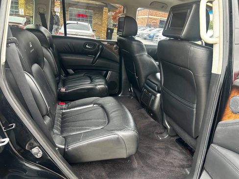 Used 2011 INFINITI QX56 Base 4x2 4dr SUV w/ Deluxe Touring Pkg image 15