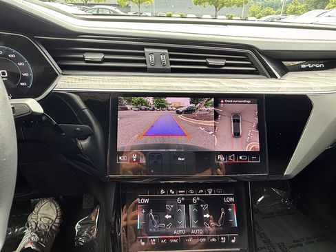 Used 2024 Audi Q8 e-tron Prestige w/ Prestige Package AWD/4WD image 18