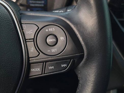 Certified 2022 Toyota Corolla Cross LE FWD image 16