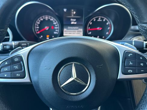 Used 2018 Mercedes-Benz GLC 300 image 23