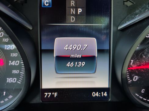 Used 2018 Mercedes-Benz GLC 300 image 22